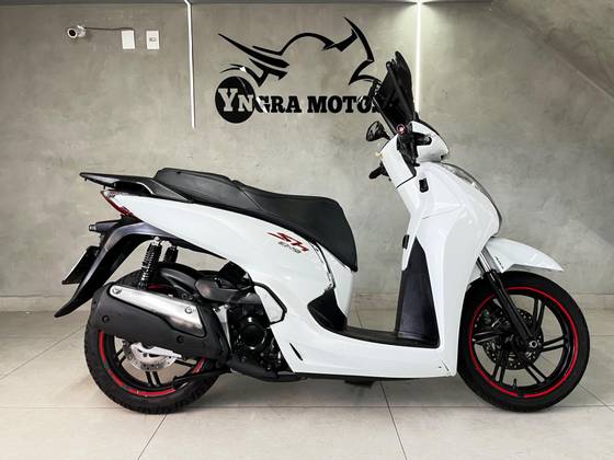 HONDA SH 300i SPORT HONDA SH 300i SPORT